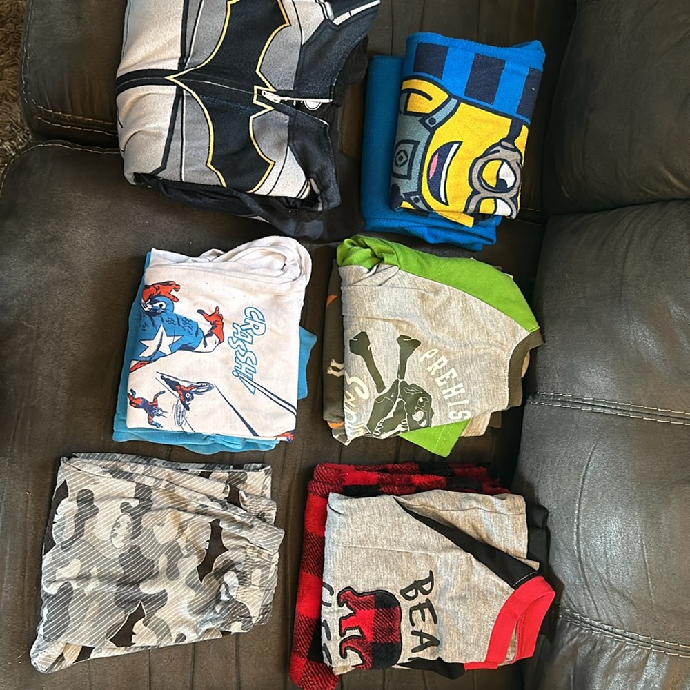 Toddler Boys Pajamas Sz 4/5